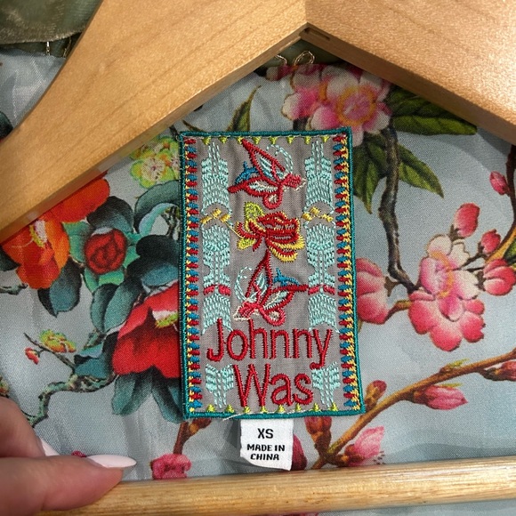 Johnny Was Sage Embroidered Puffer Jacket - Picture 4 of 5